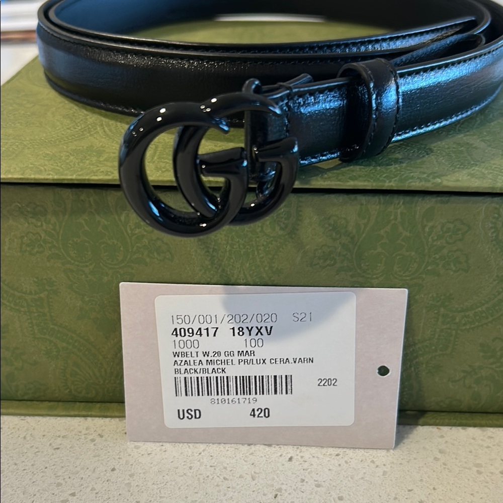 GUCCI 409417 Gucci Women’s Thin GG Black/Black Leather Belt, size 100